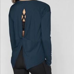 Athleta top